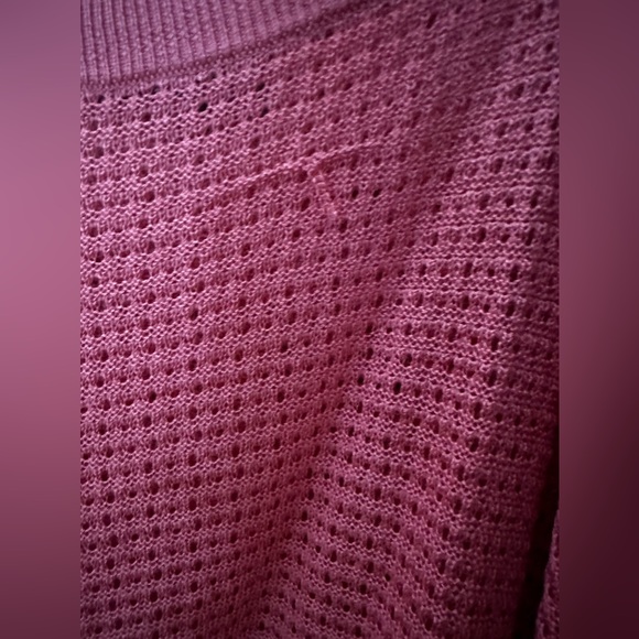 Cold shoulder light sweater. There’s a tiny pull in the sweater. - Picture 2 of 3